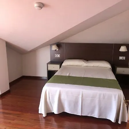 アパルタメントス ドゥナス デ リエンクレス *